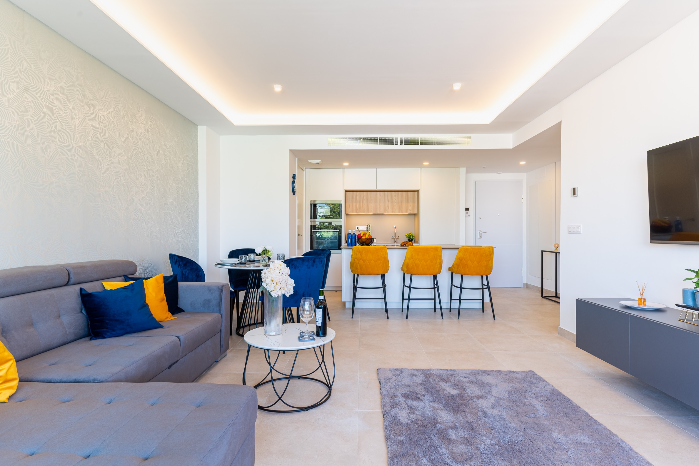 2 Bedroom Apartment in Fuengirola - Photo 6