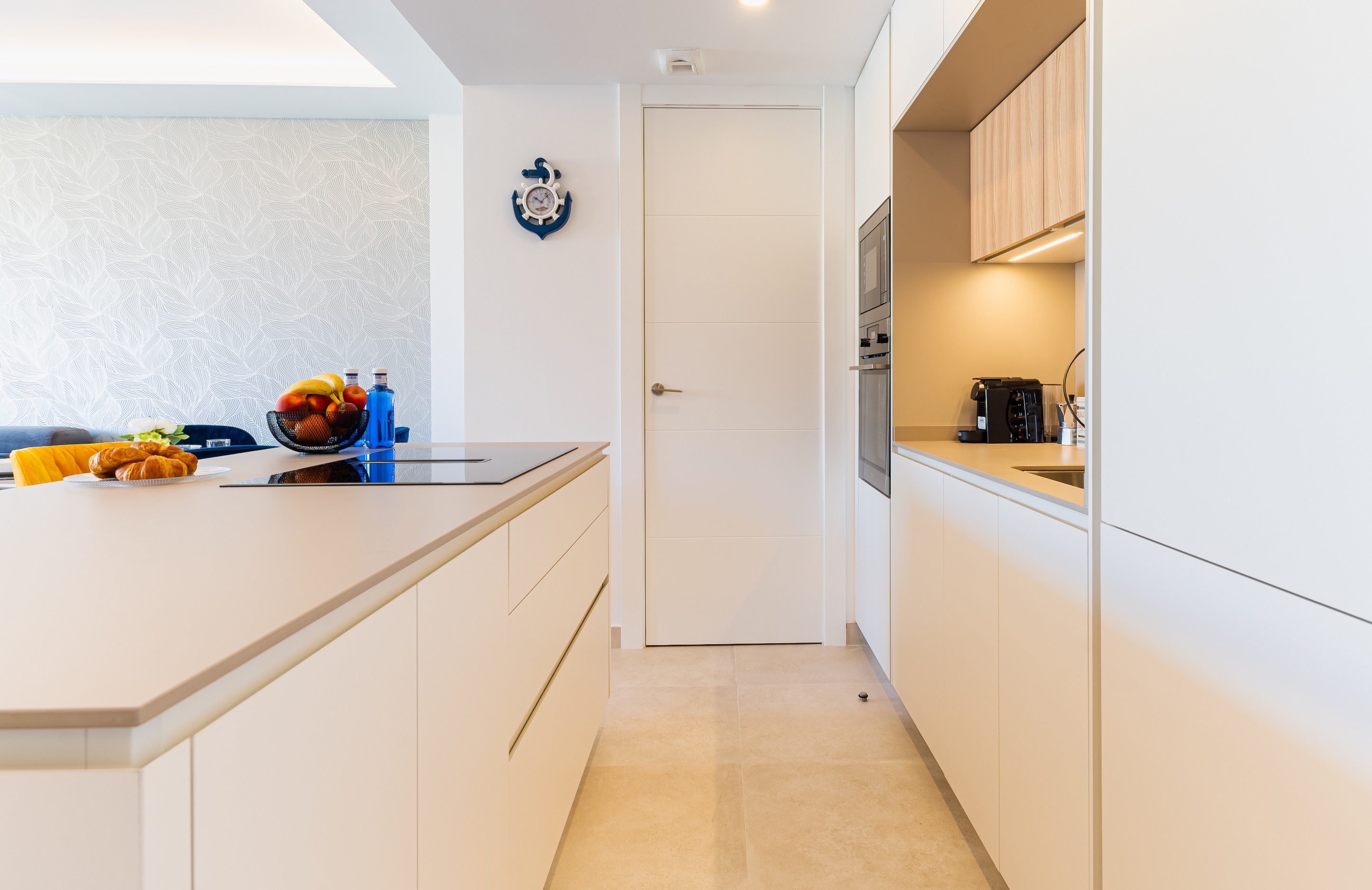 2 Bedroom Apartment in Fuengirola - Photo 9