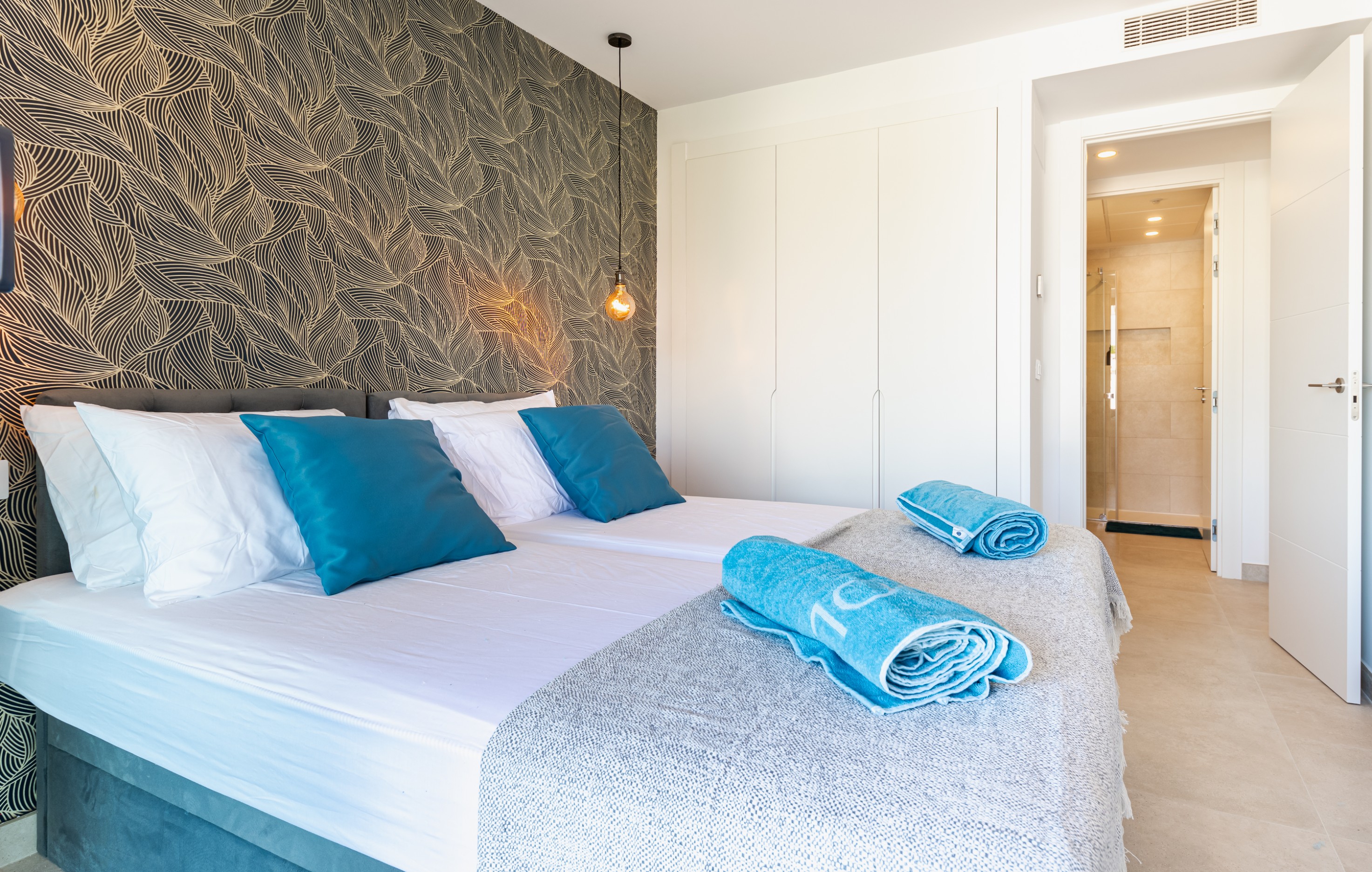 2 Bedroom Apartment in Fuengirola - Photo 11