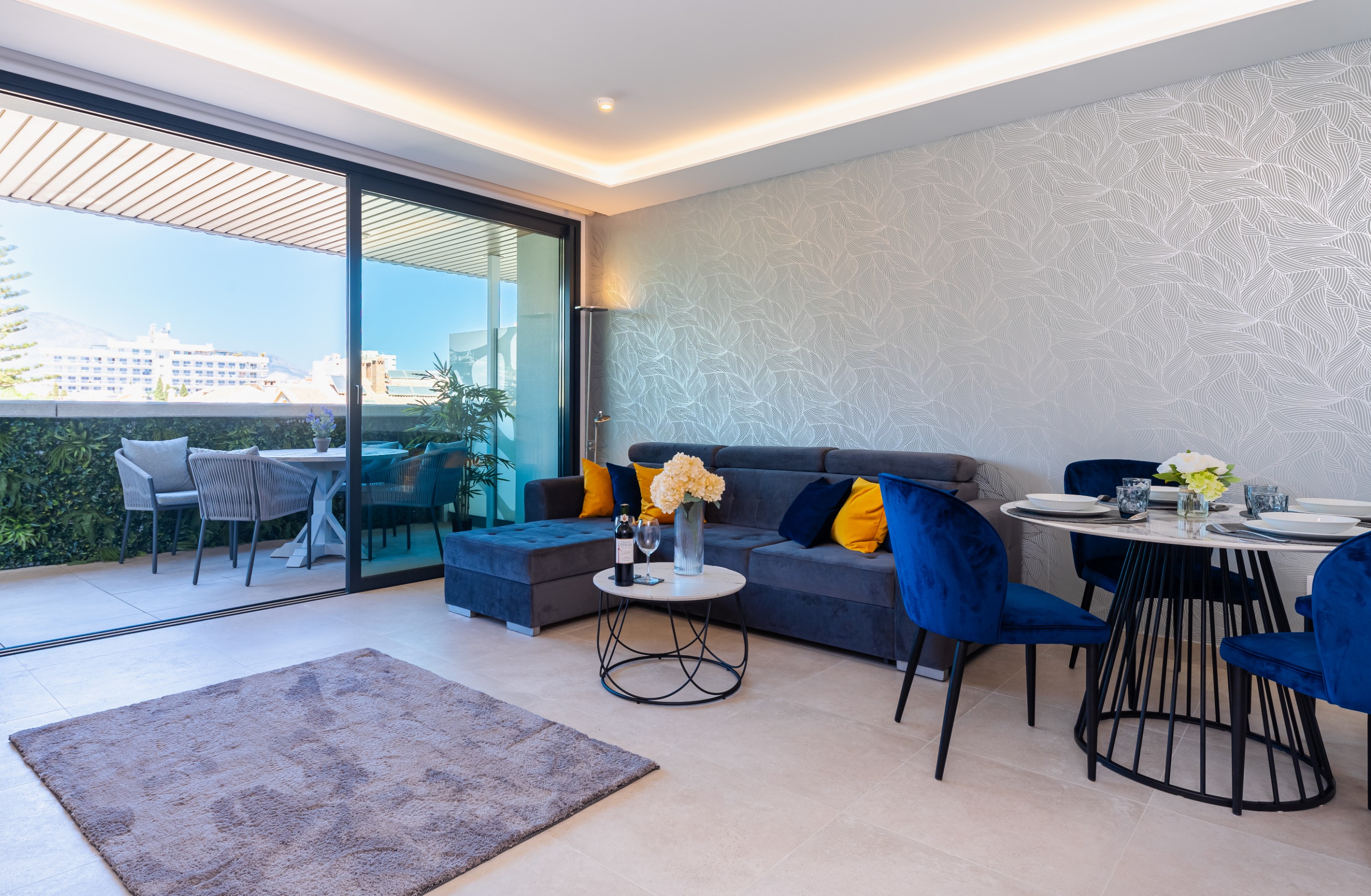 2 Bedroom Apartment in Fuengirola - Photo 18