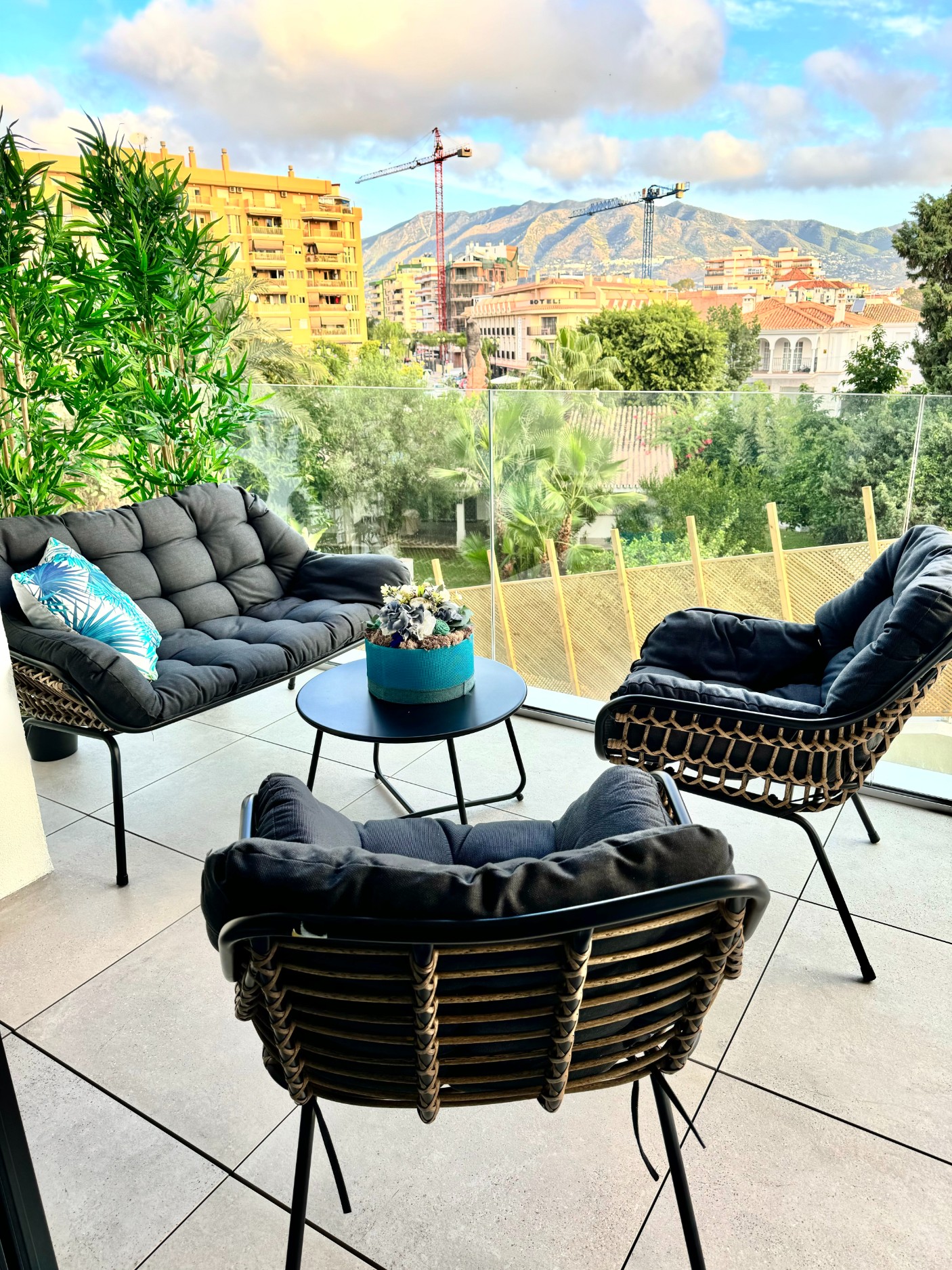 2 Bedroom Apartment in Fuengirola - Photo 20