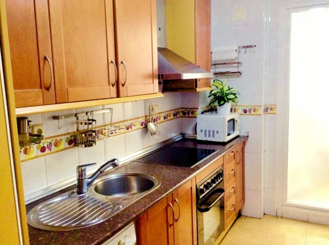 3 Bedroom Apartment in Marbella - Photo 3