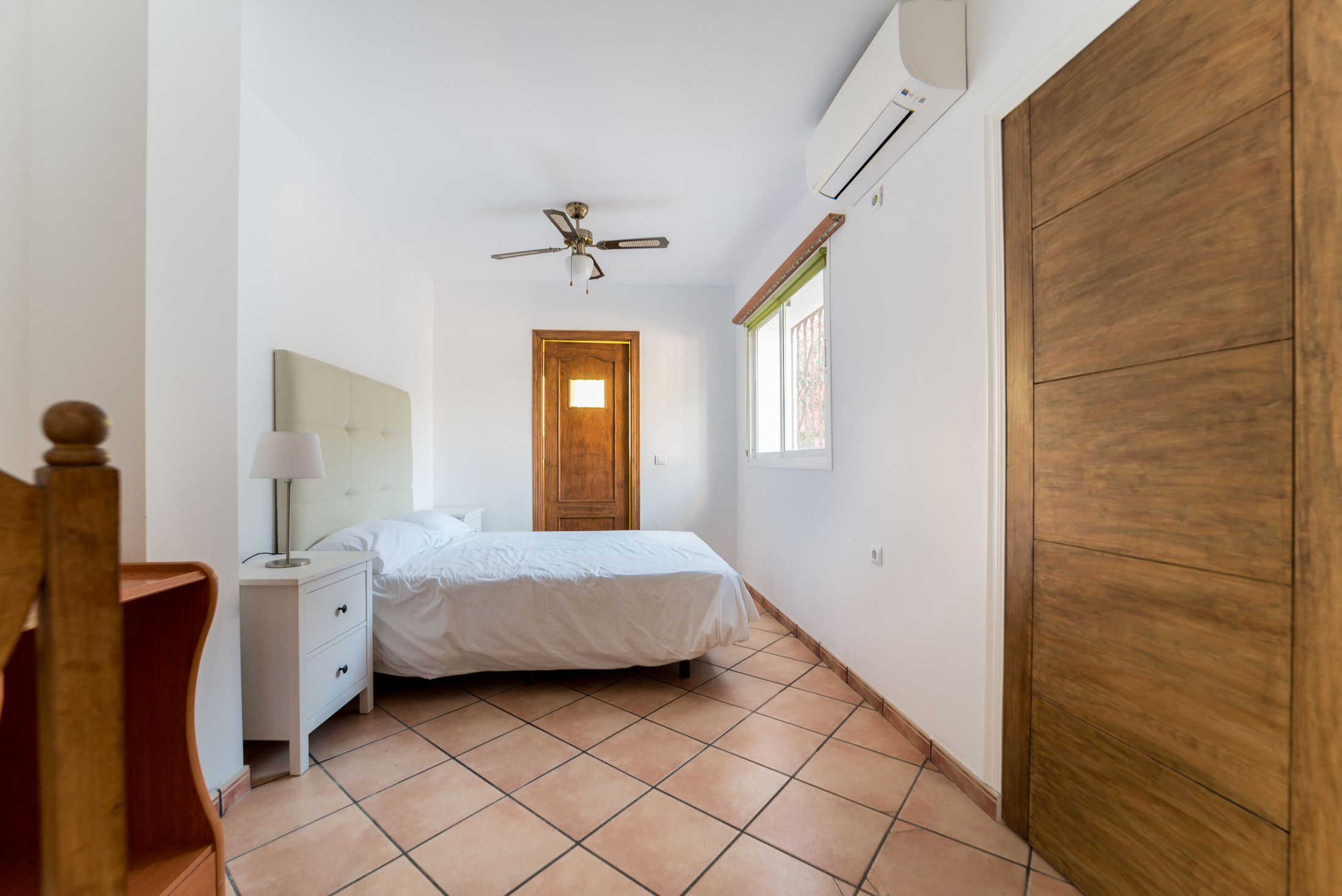 7 Bedroom Villa in Estepona - Photo 23