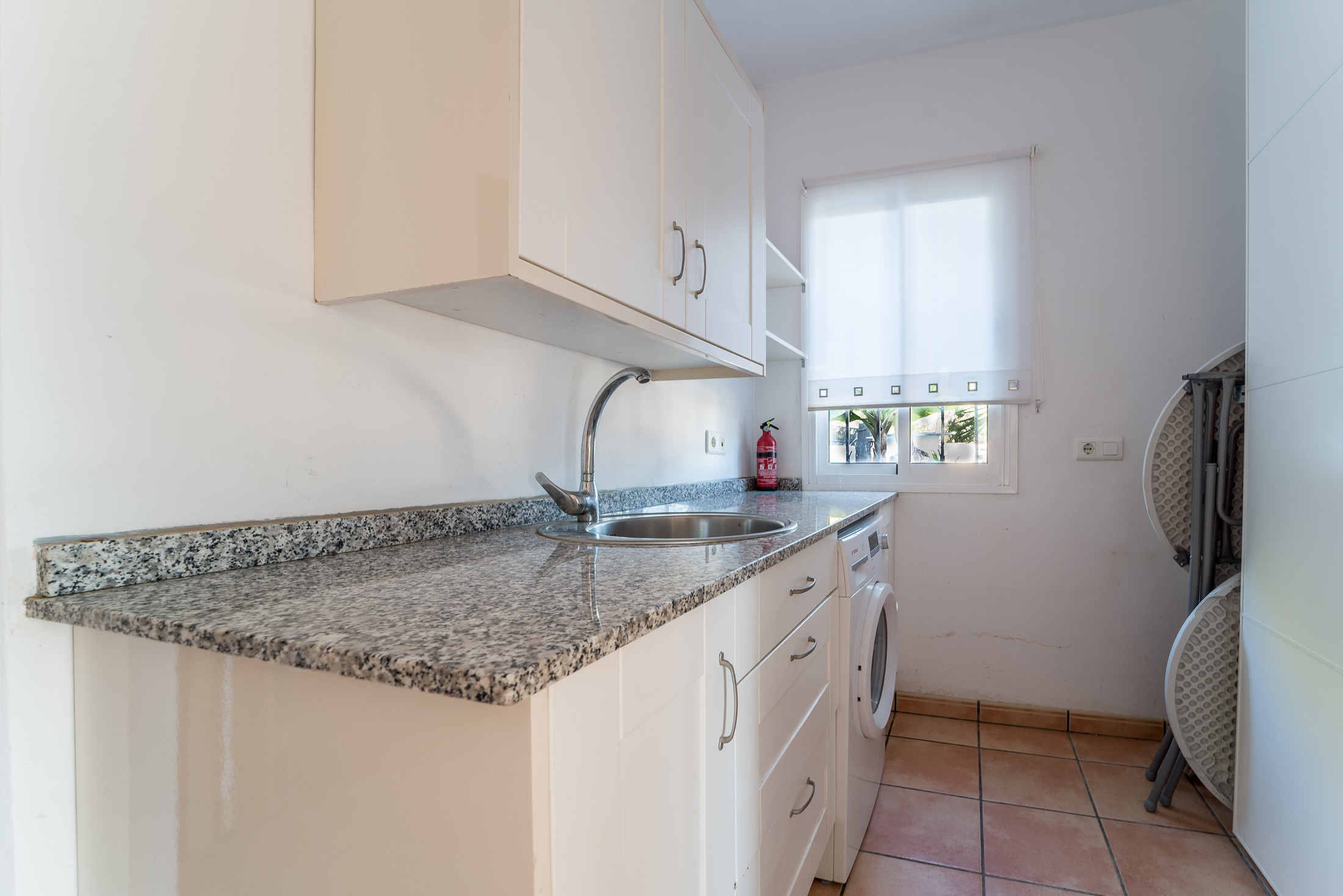 7 Bedroom Villa in Estepona - Photo 21