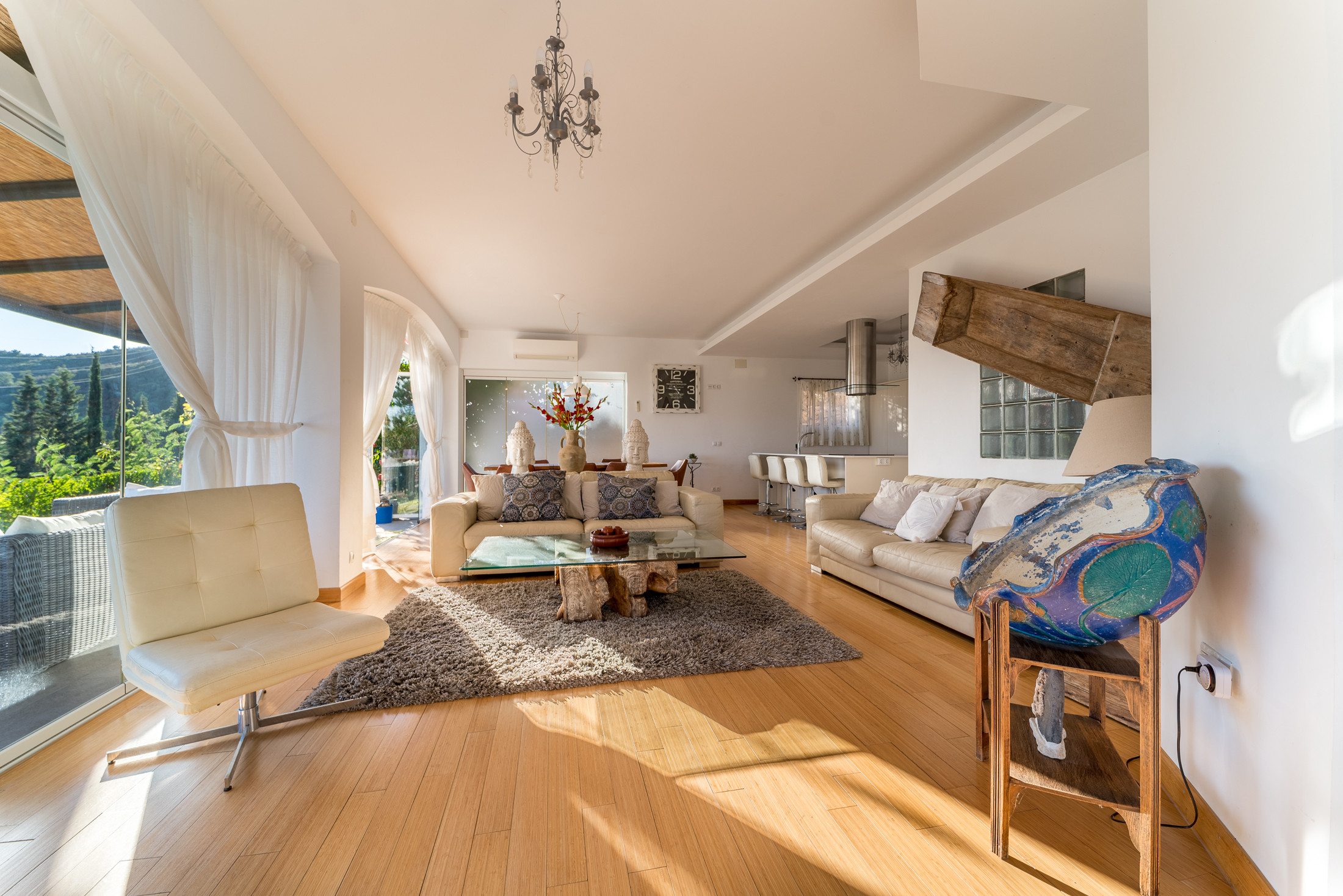7 Bedroom Villa in Estepona - Photo 6