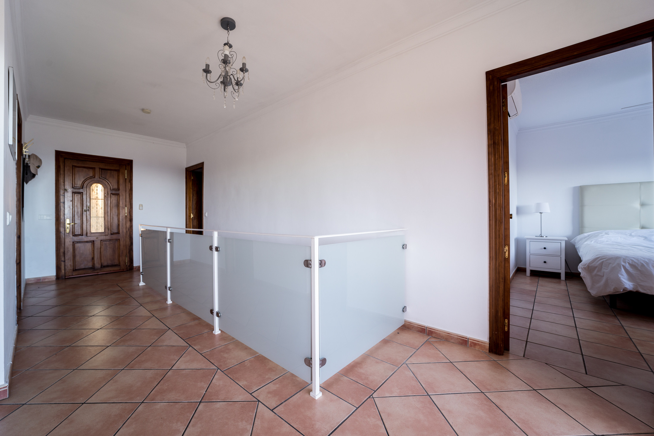 7 Bedroom Villa in Estepona - Photo 28