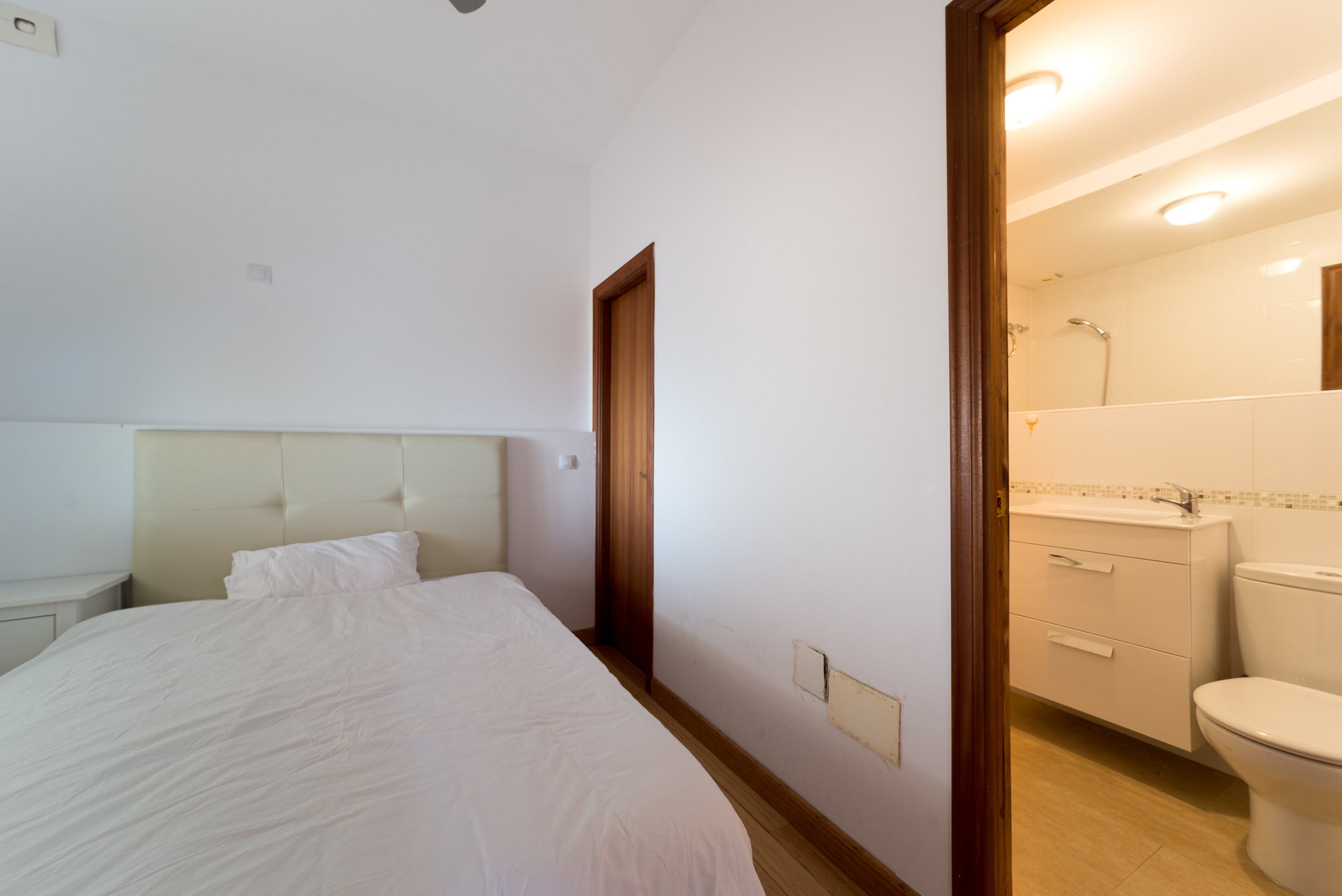 7 Bedroom Villa in Estepona - Photo 19