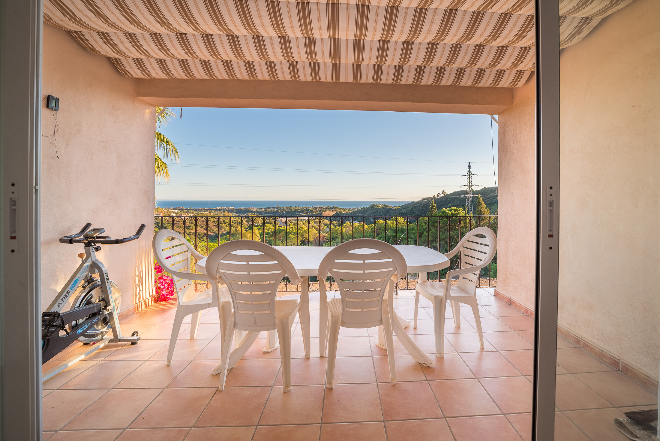 7 Bedroom Villa in Estepona - Photo 35