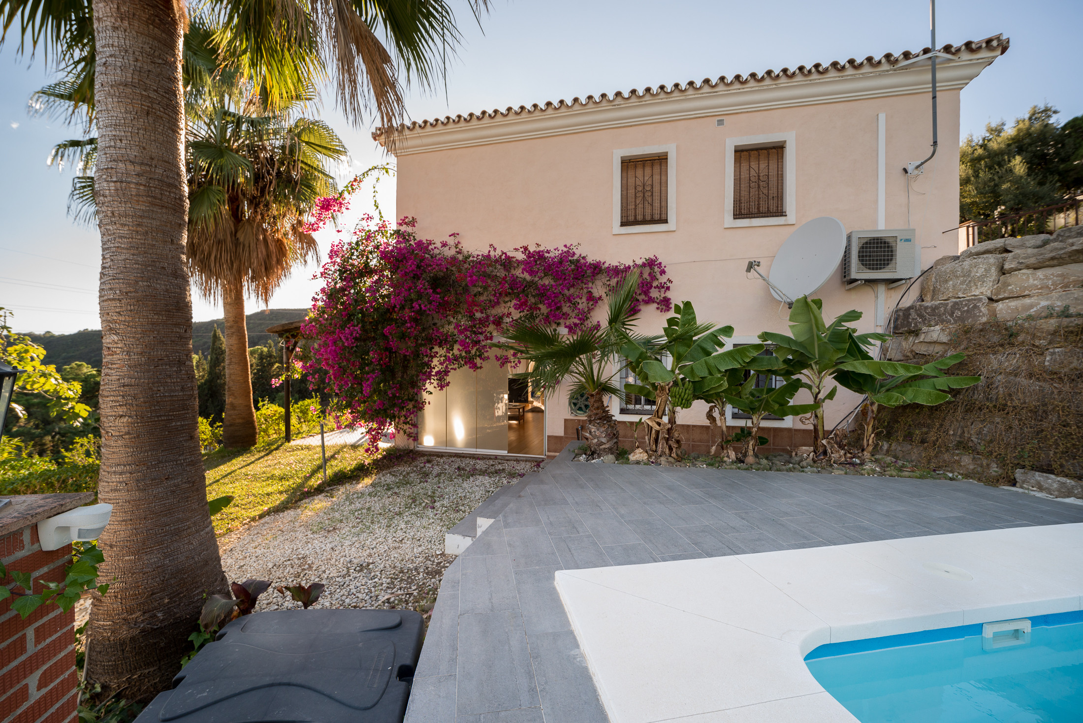 7 Bedroom Villa in Estepona - Photo 15