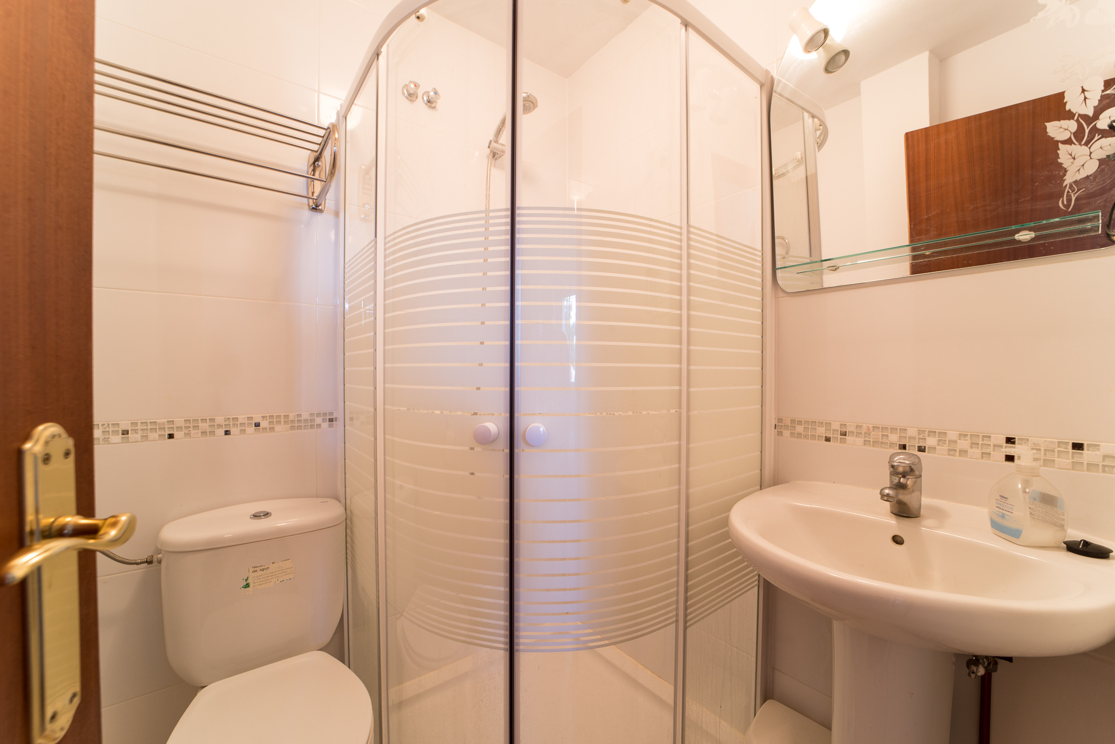 7 Bedroom Villa in Estepona - Photo 18