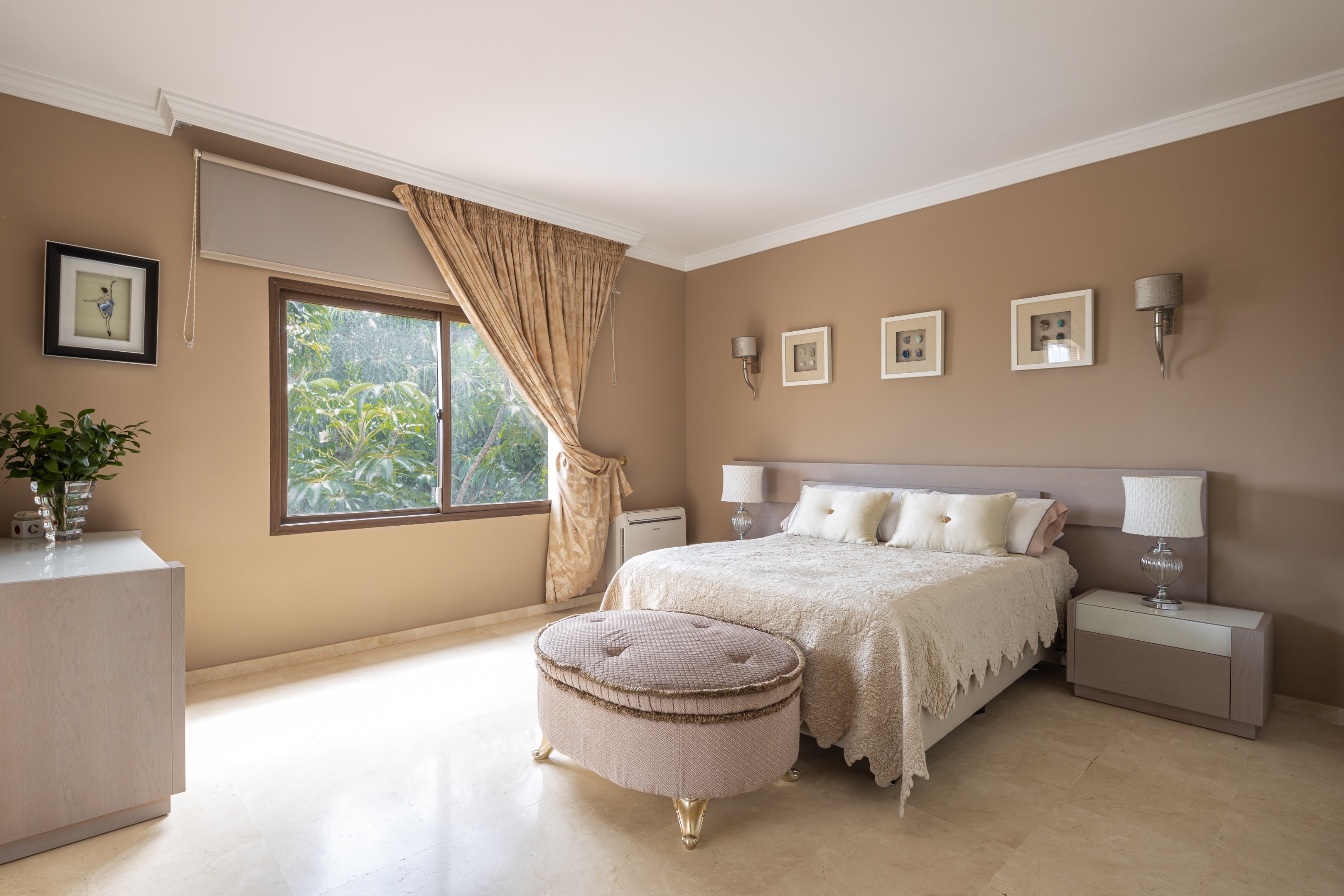 6 Bedroom Villa in Estepona - Photo 10