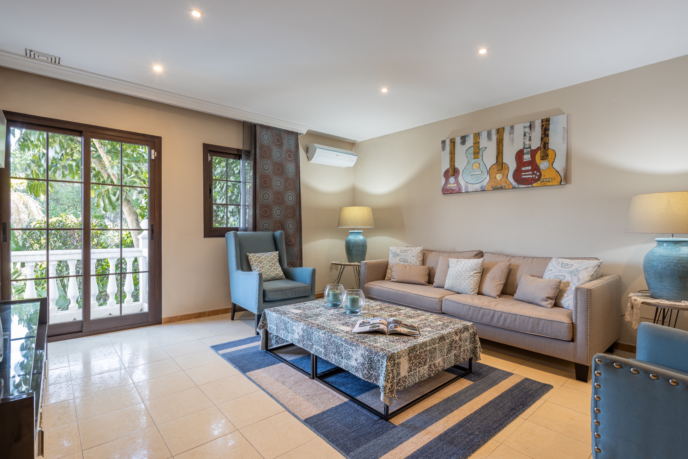 6 Bedroom Villa in Estepona - Photo 20