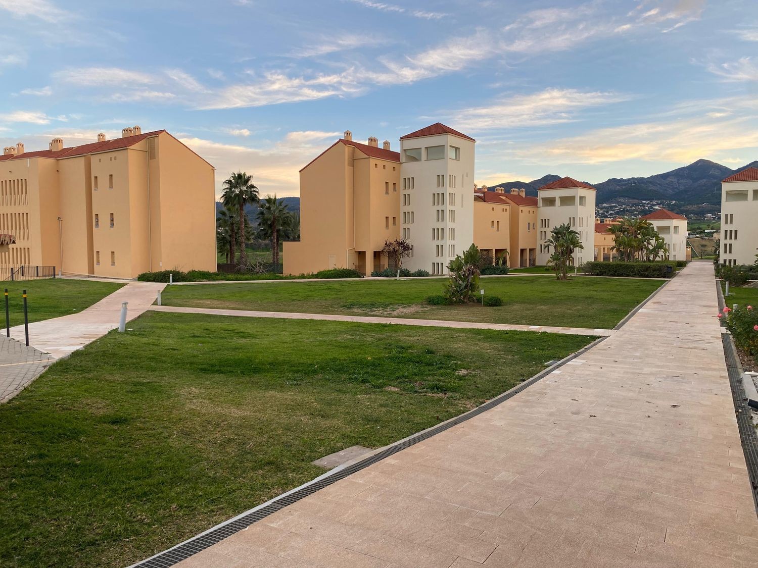 2 Bedroom Penthouse in Alhaurín de la Torre - Photo 18