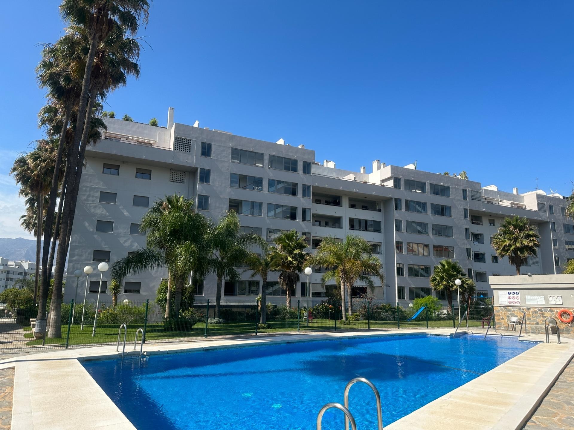3 Bedroom Apartment in Fuengirola - Foto 2