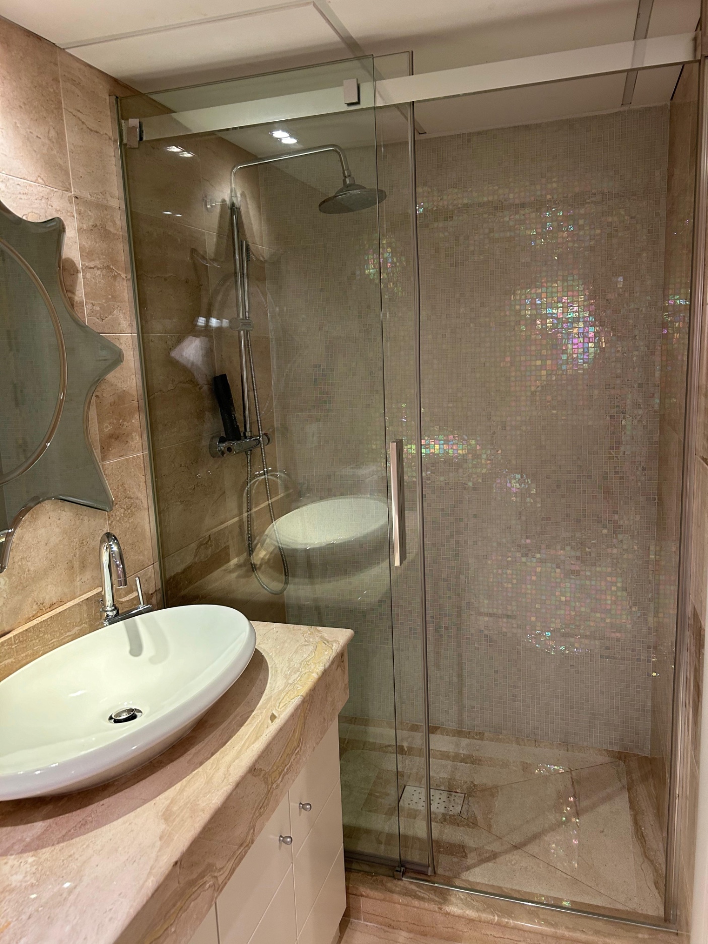 2 Bedroom Apartment in Marbella - Photo 23