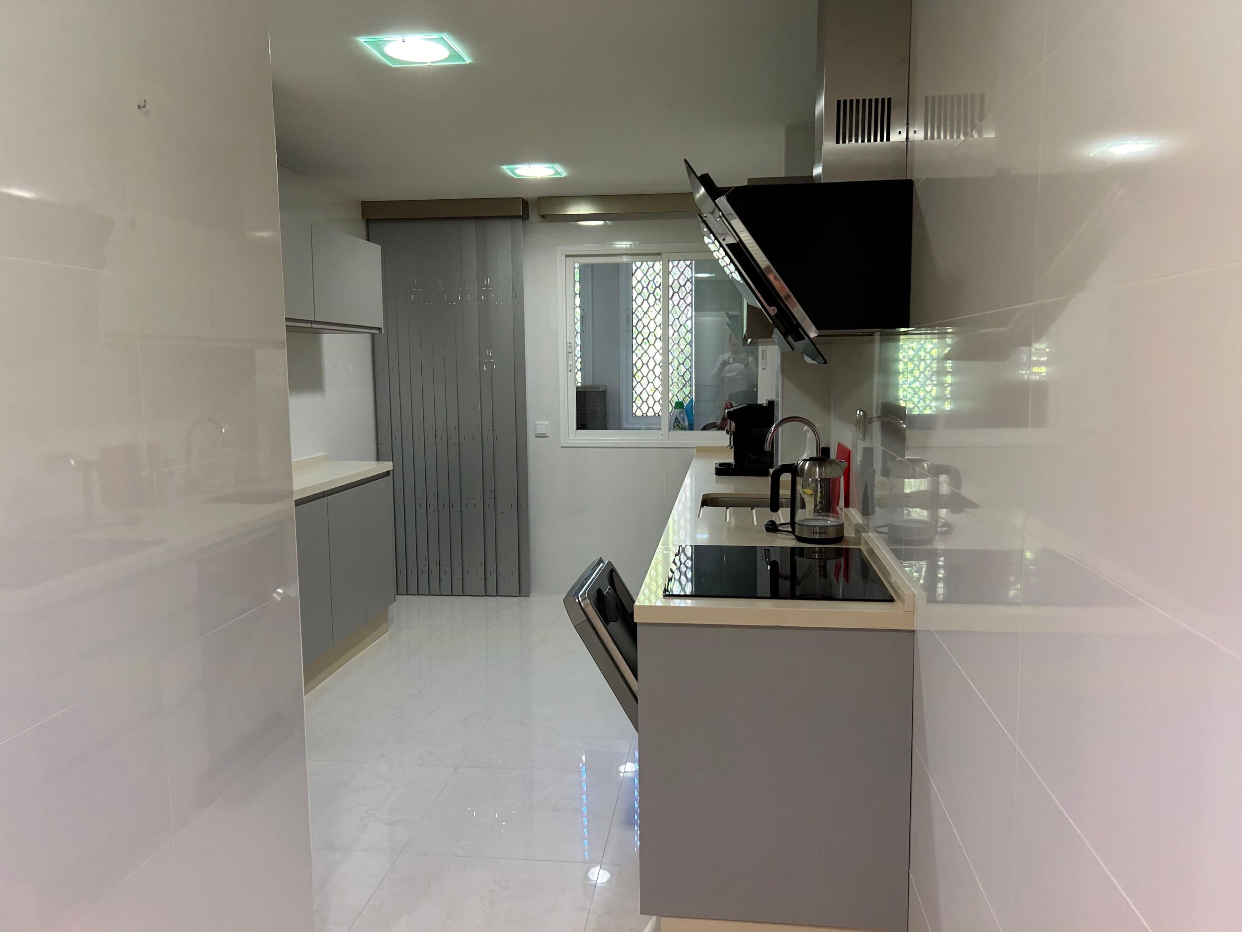 2 Bedroom Apartment in Marbella - Photo 9