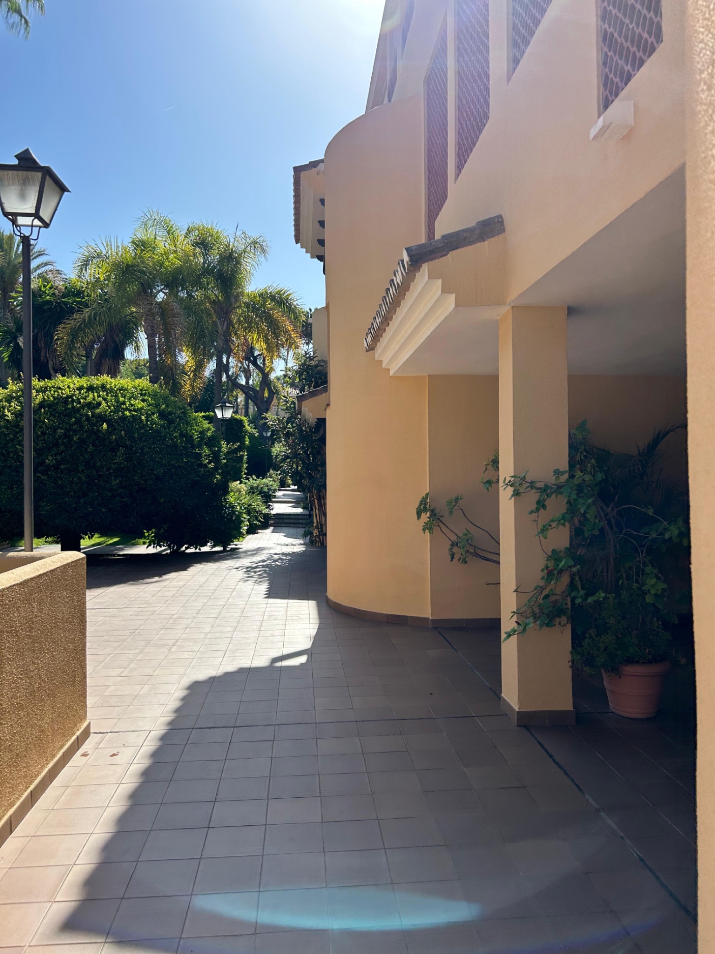 2 Bedroom Apartment in Marbella - Photo 26