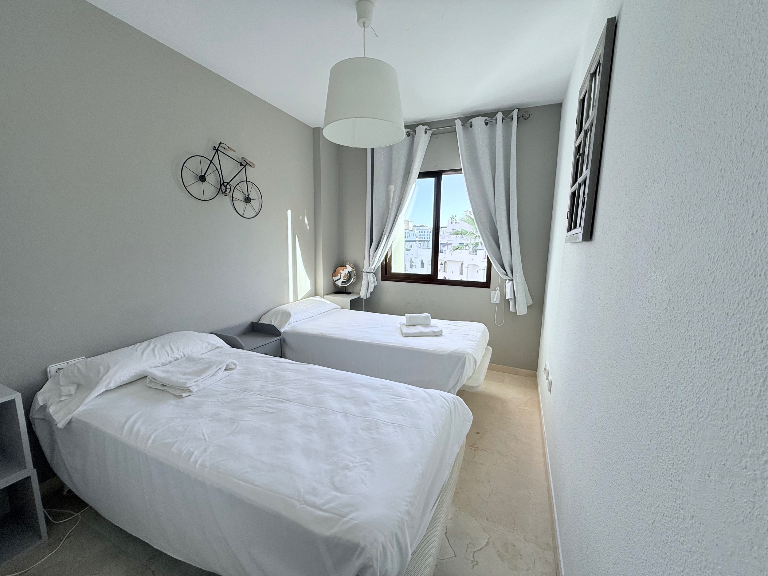 2 Bedroom Apartment in La Duquesa - Foto 12