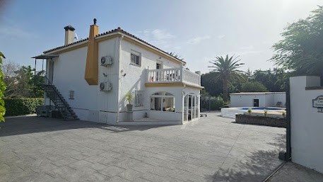 5 Bedroom Villa in Coín - Photo 27
