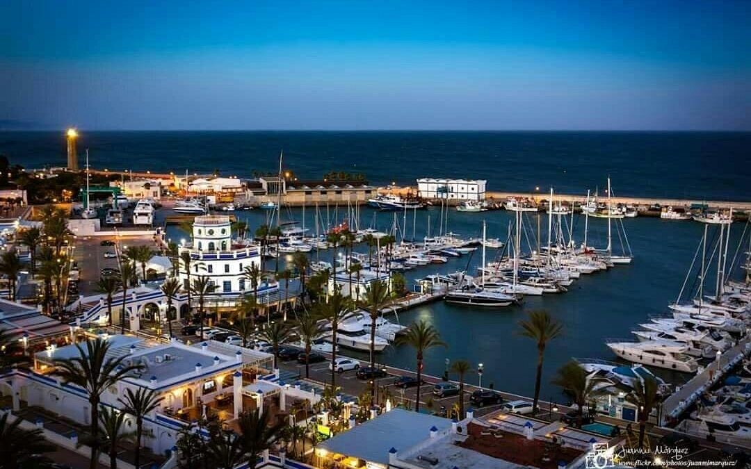 5 Bedroom Villa in Estepona - Photo 26