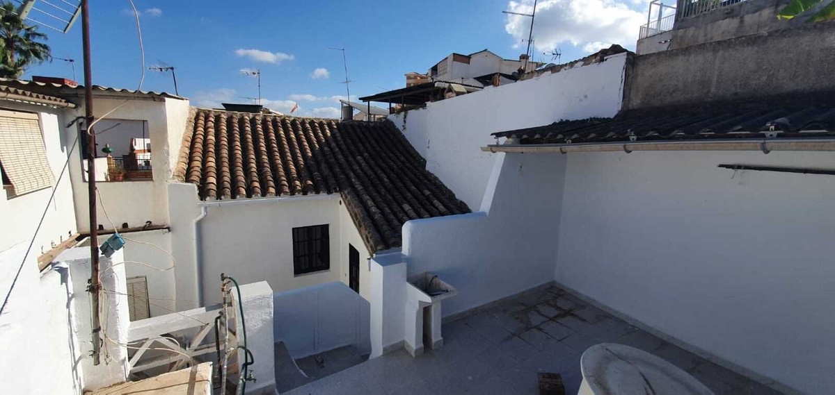 4 Bedroom Townhouse in Coín - Photo 9