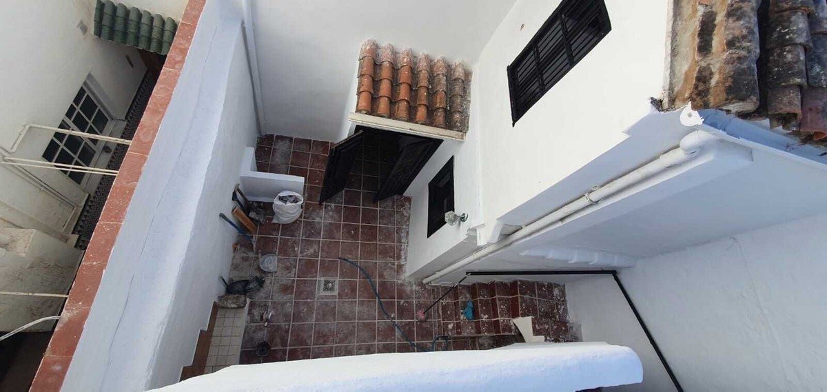 4 Bedroom Townhouse in Coín - Photo 10