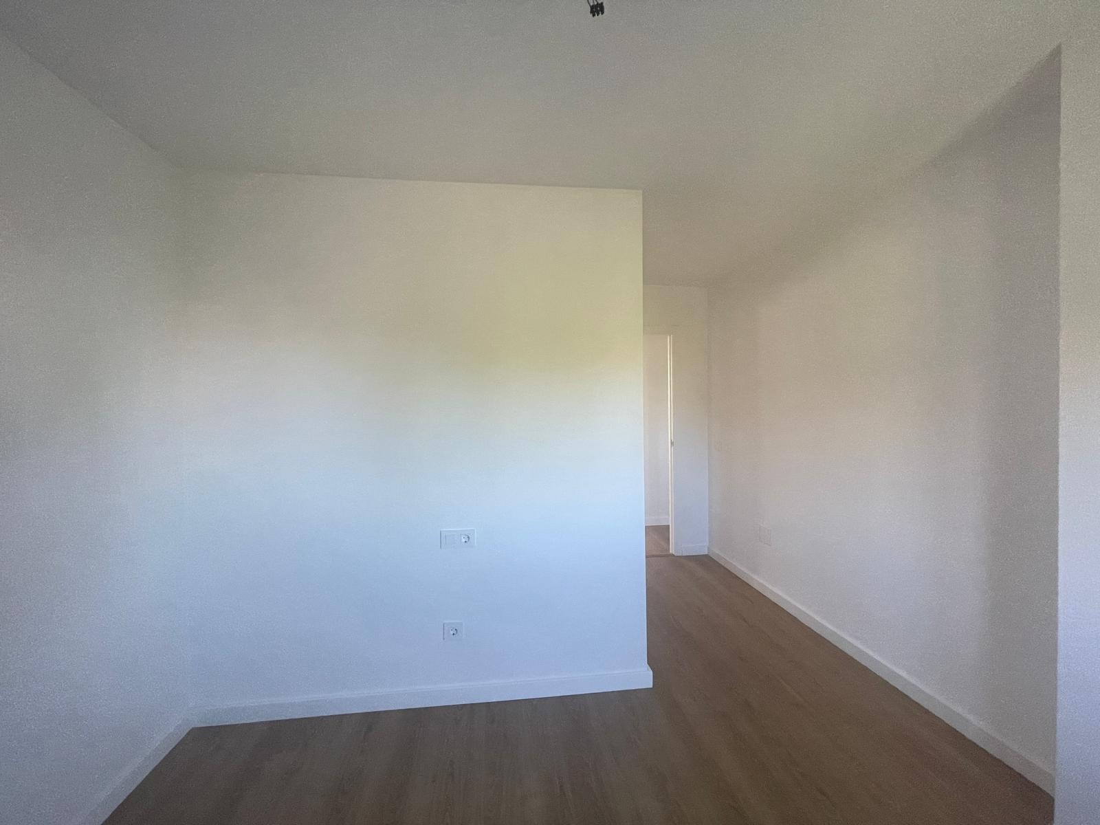 4 Bedroom Apartment in Benalmádena - Photo 10
