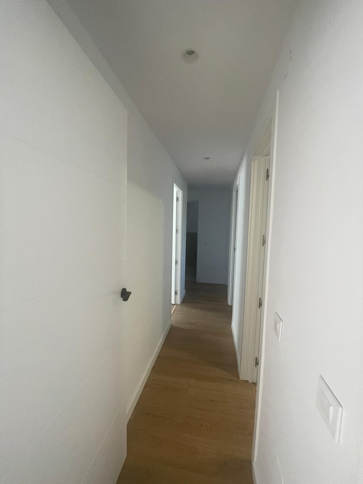 4 Bedroom Apartment in Benalmádena - Photo 7