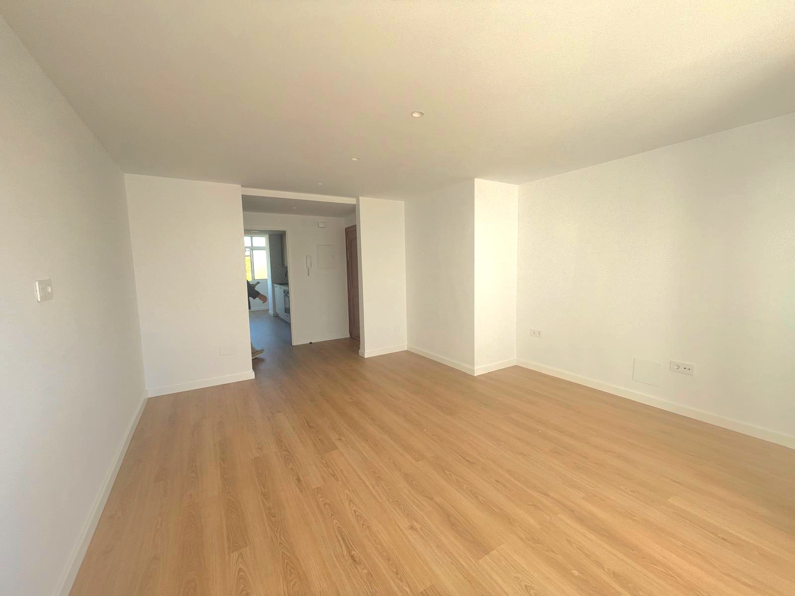 4 Bedroom Apartment in Benalmádena - Photo 4