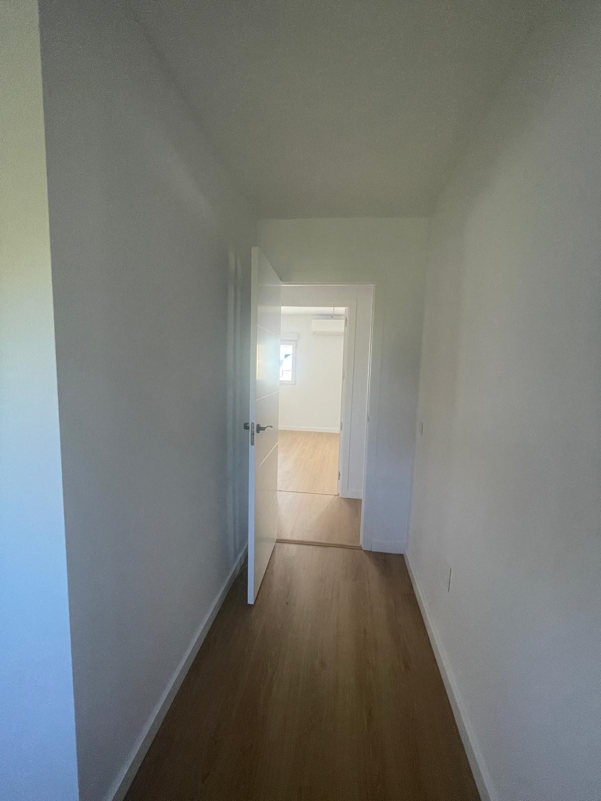 4 Bedroom Apartment in Benalmádena - Photo 12
