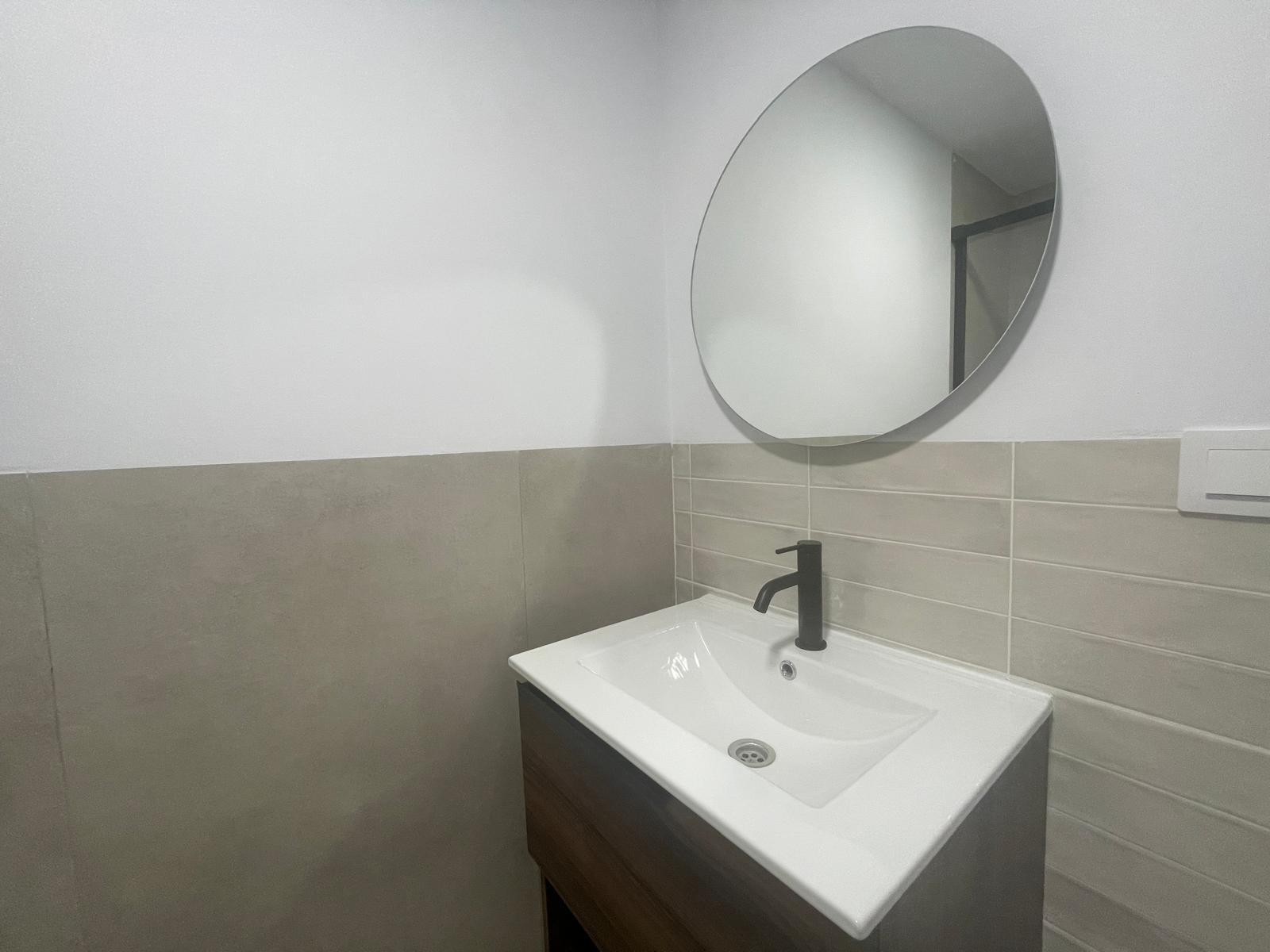 4 Bedroom Apartment in Benalmádena - Photo 8