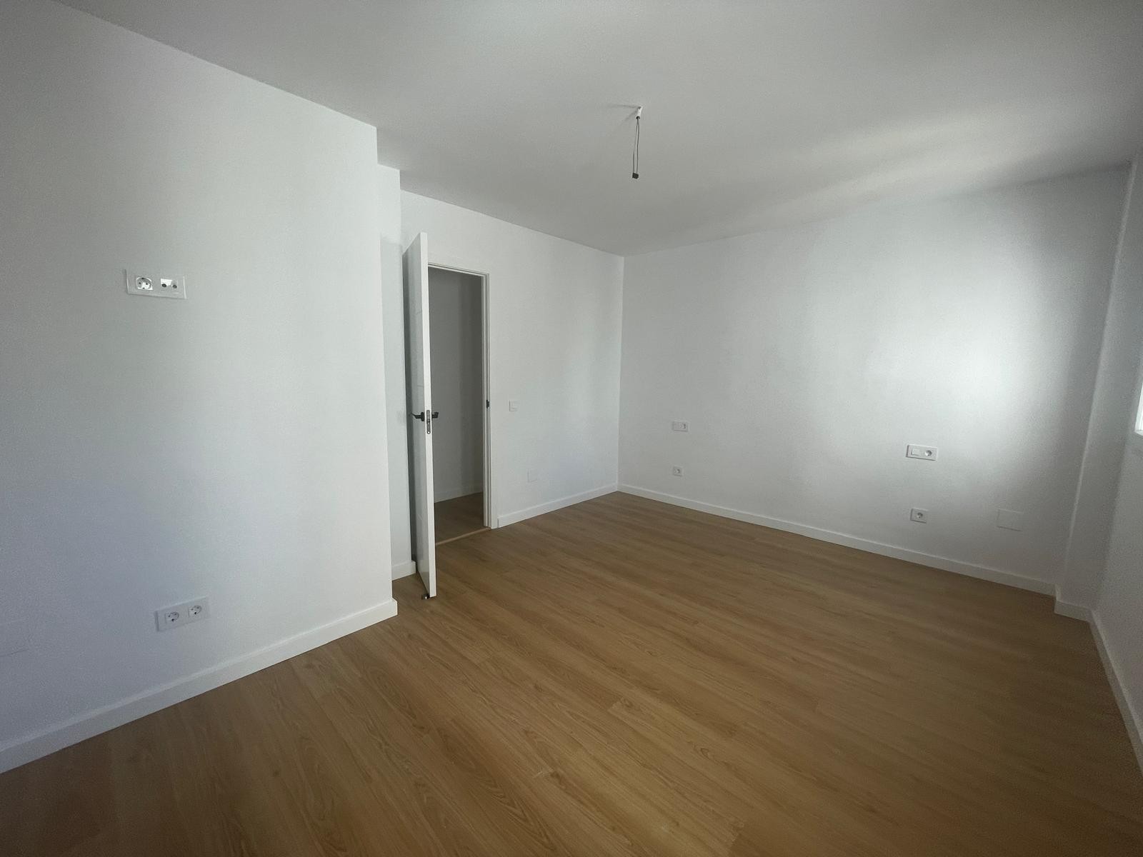 4 Bedroom Apartment in Benalmádena - Photo 20