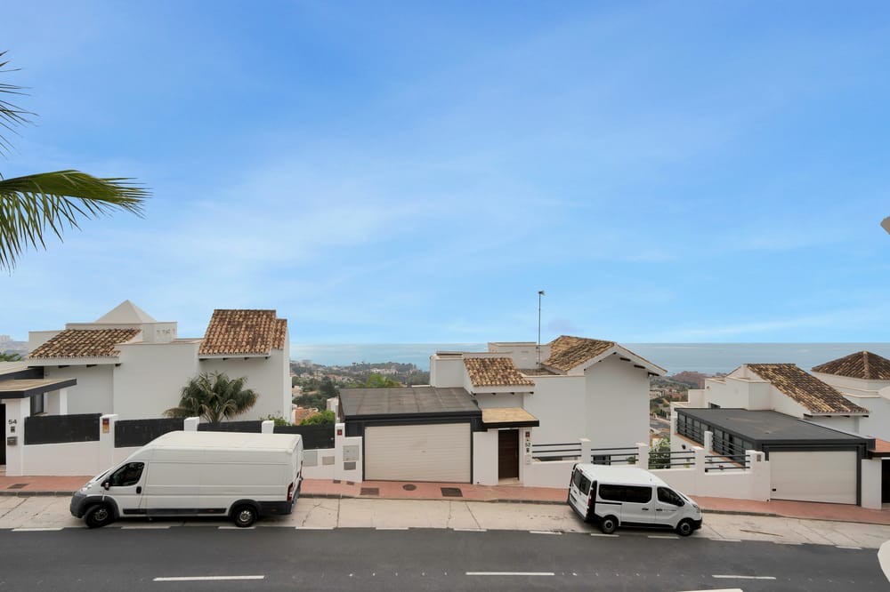 3 Bedroom Apartment in Benalmádena - Photo 12