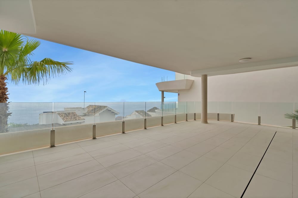 3 Bedroom Apartment in Benalmádena - Photo 18
