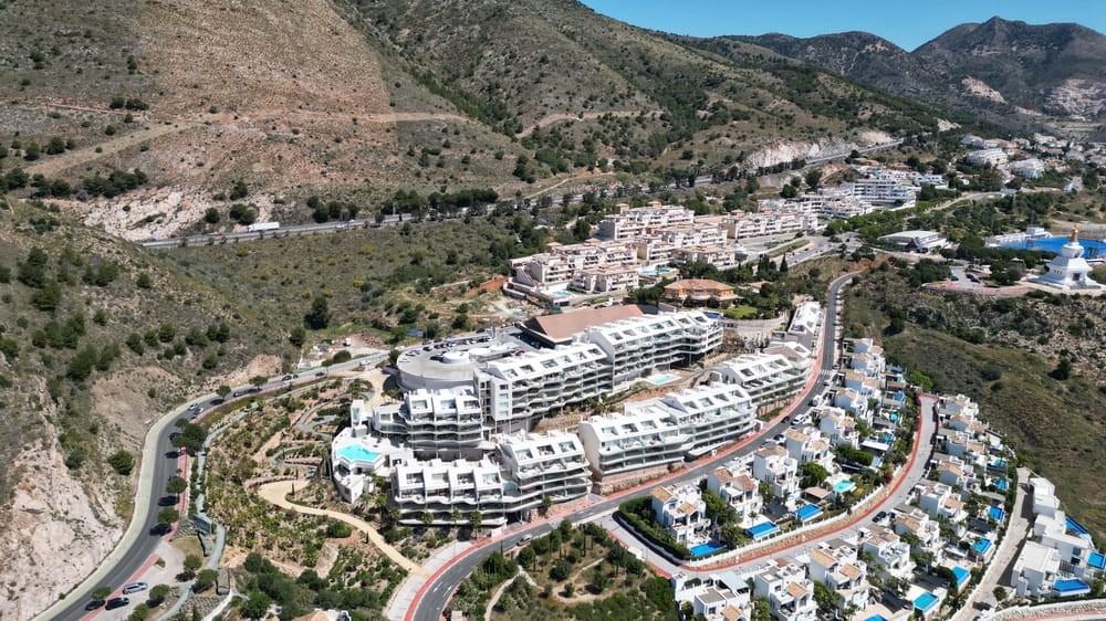 3 Bedroom Apartment in Benalmádena - Photo 5