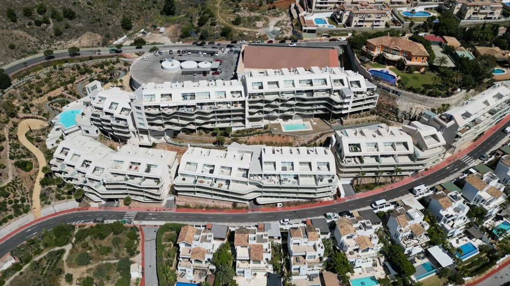 3 Bedroom Apartment in Benalmádena - Photo 6