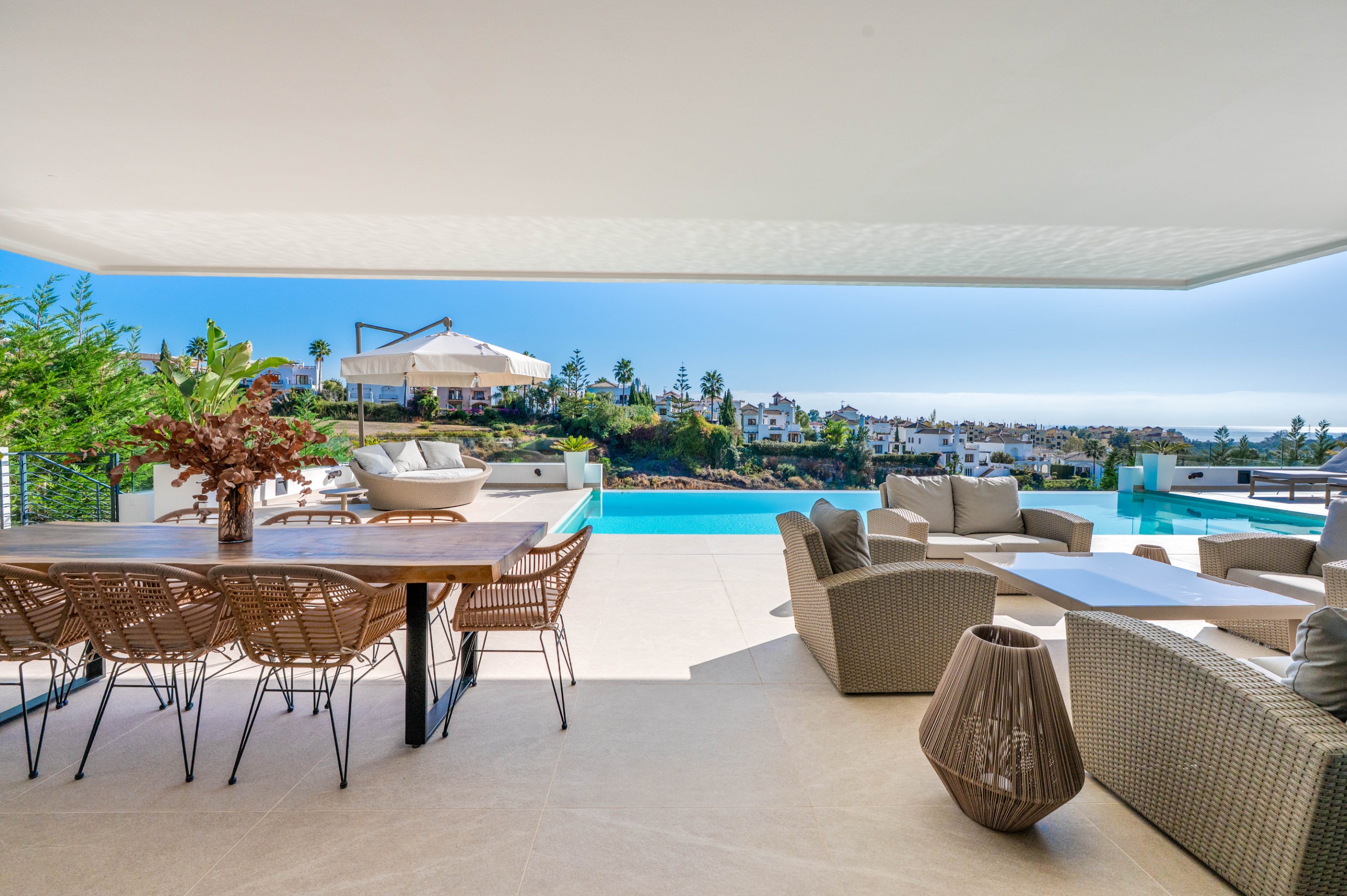 6 Bedroom Villa in Estepona - Photo 19