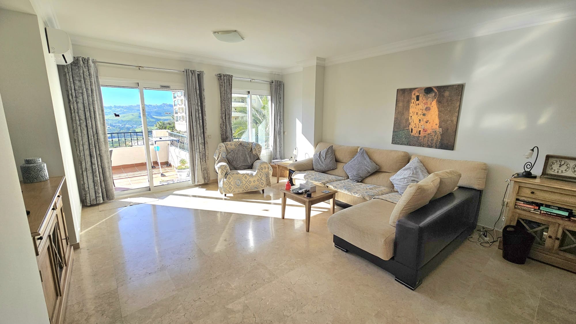 2 Bedroom Apartment in Mijas - Photo 27