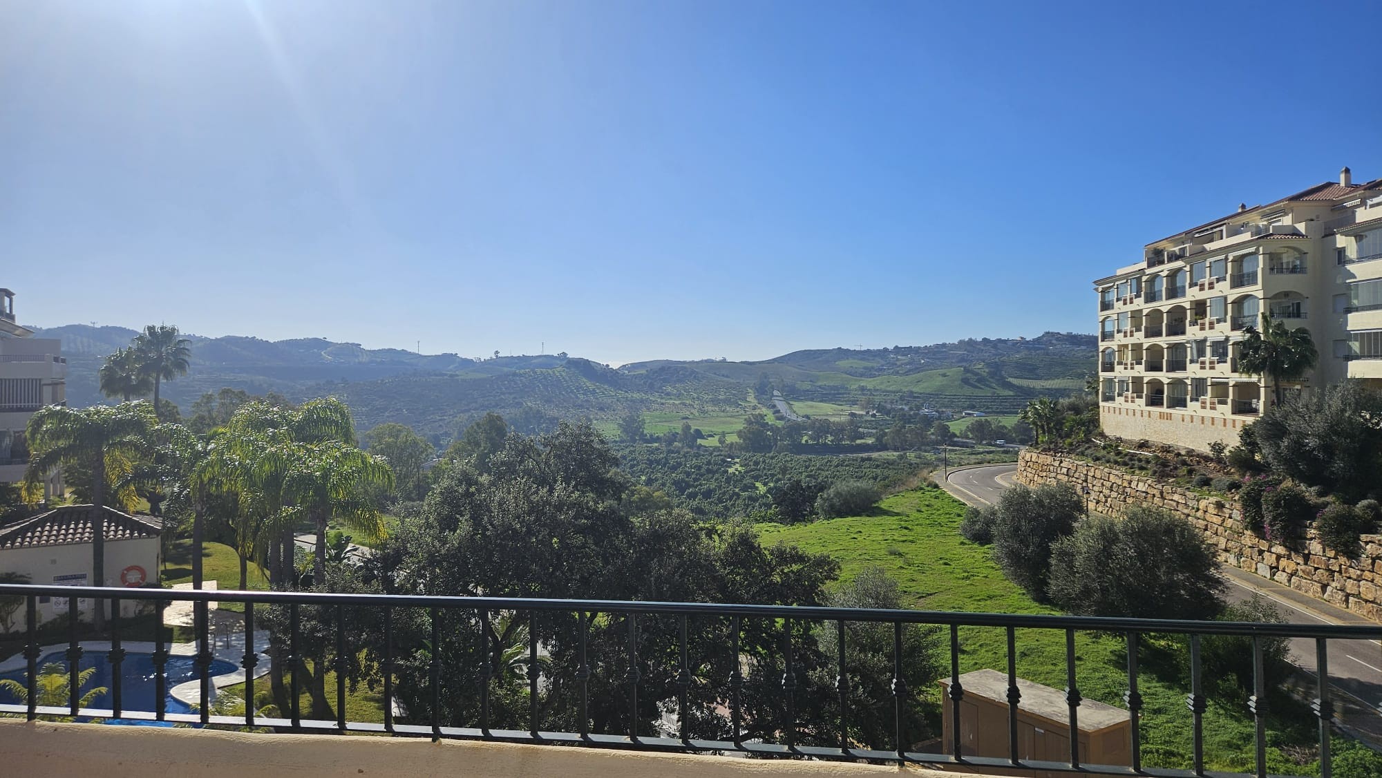 2 Bedroom Apartment in Mijas - Photo 32
