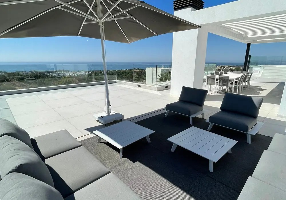 9 Bedroom Villa in Estepona - Photo 7