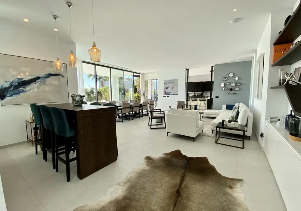 9 Bedroom Villa in Estepona - Photo 11