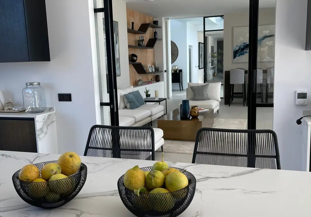 9 Bedroom Villa in Estepona - Photo 13