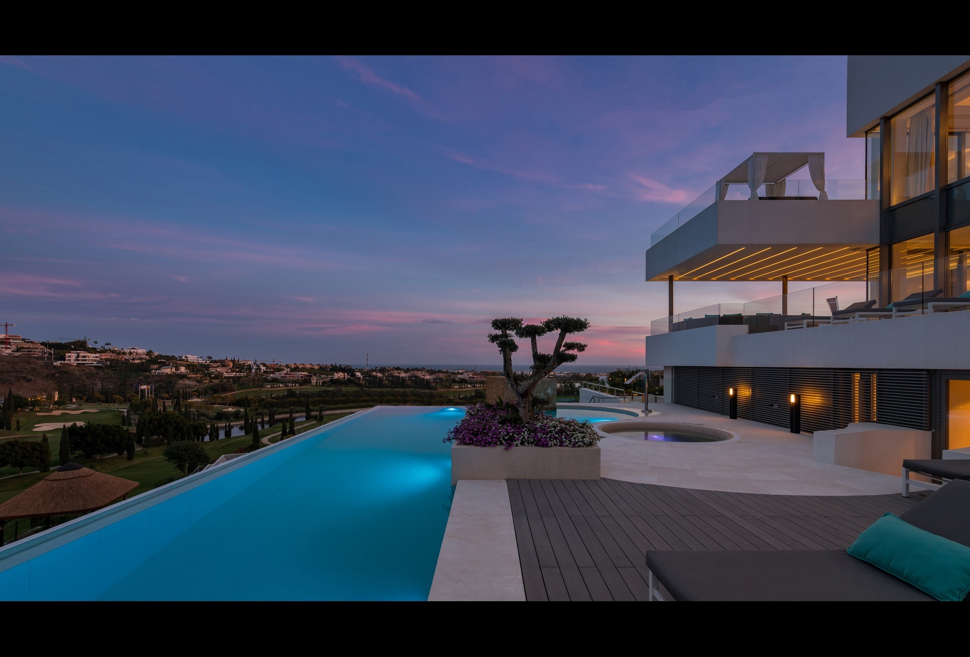 8 Bedroom Villa in Benahavís - Foto 17