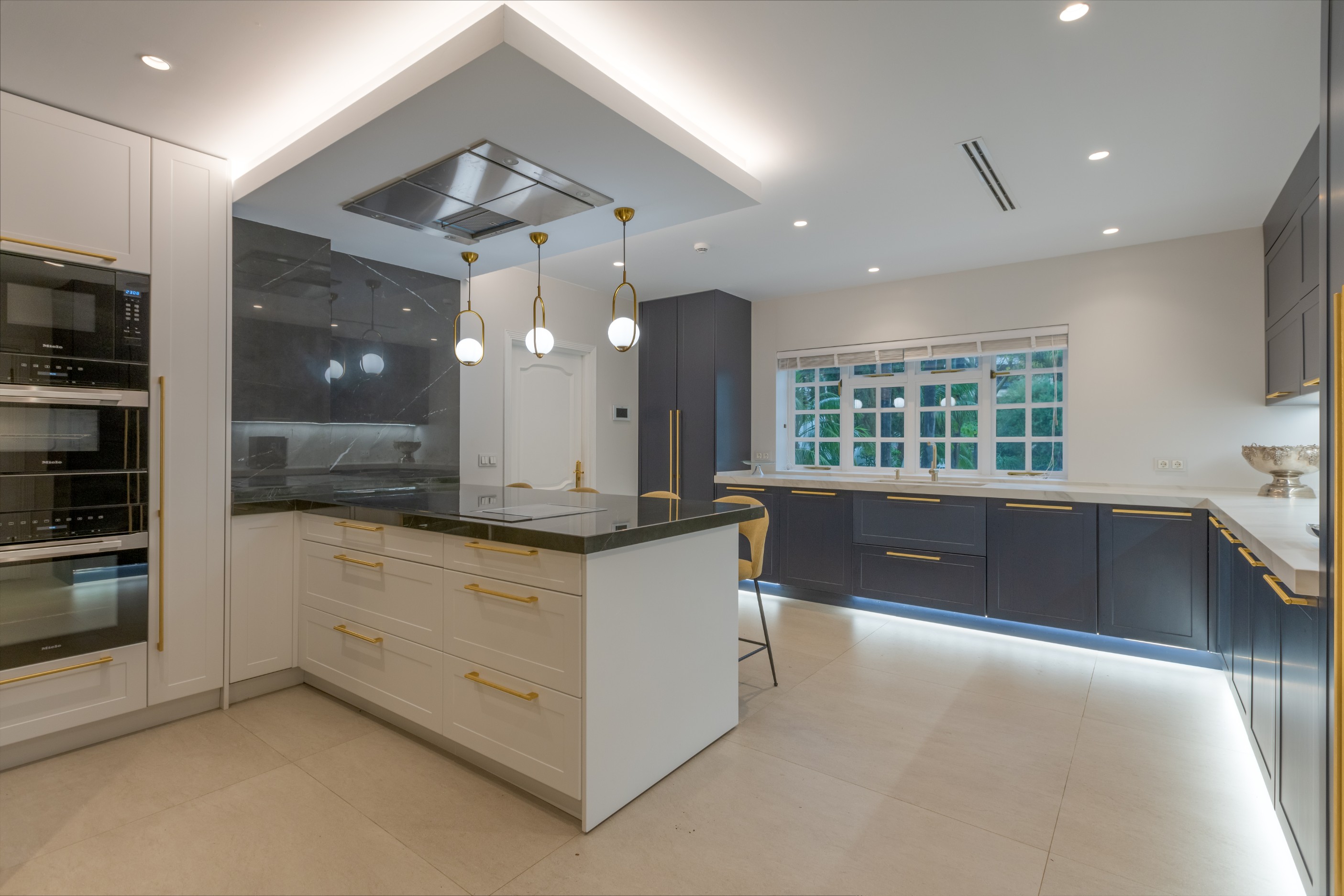 10 Bedroom Villa in Marbella - Photo 17