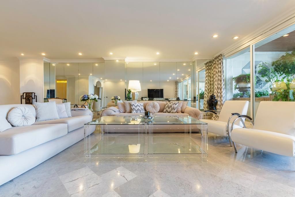 3 Bedroom Apartment in Marbella - Photo 7