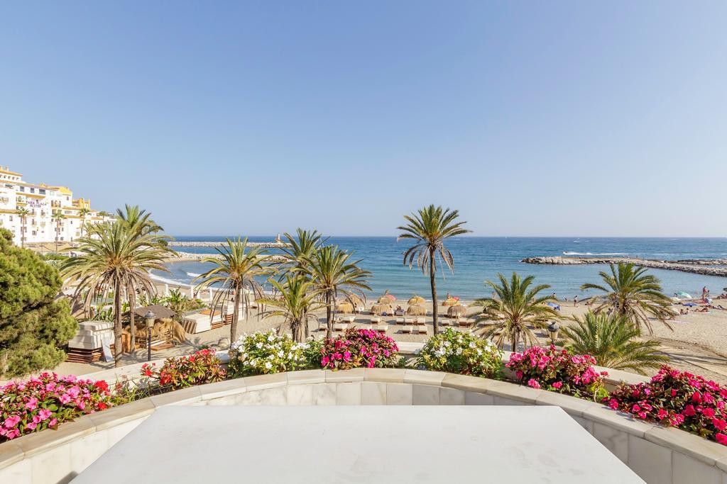 3 Bedroom Apartment in Marbella - Photo 23