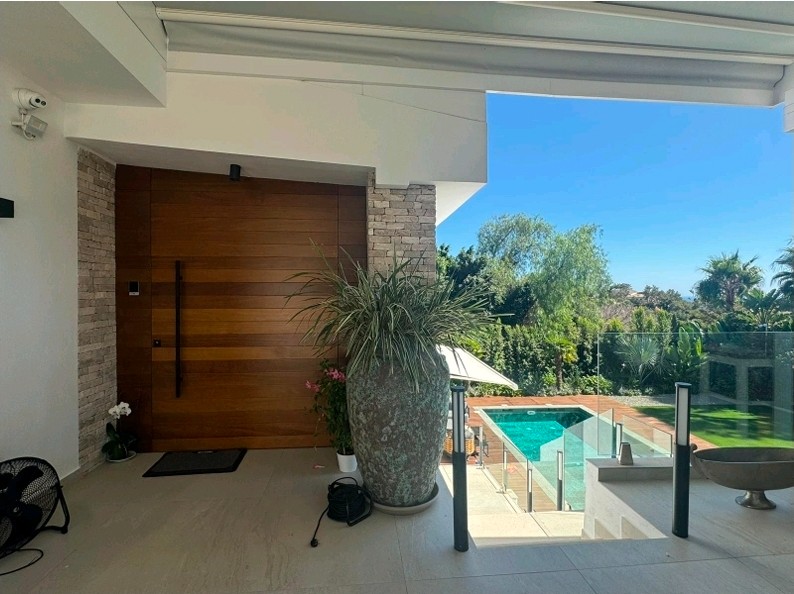 5 Bedroom Villa in Marbella - Photo 7