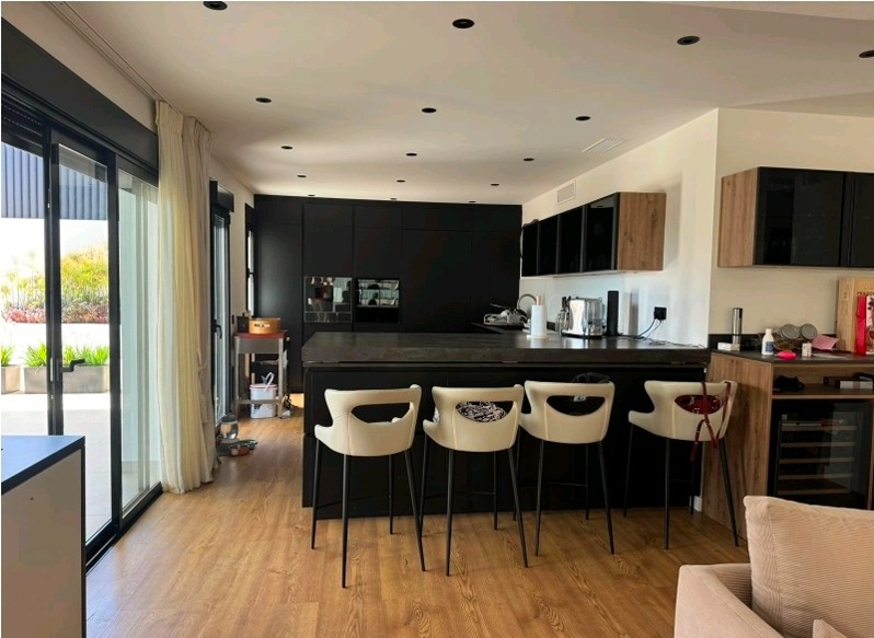 5 Bedroom Villa in Marbella - Photo 9