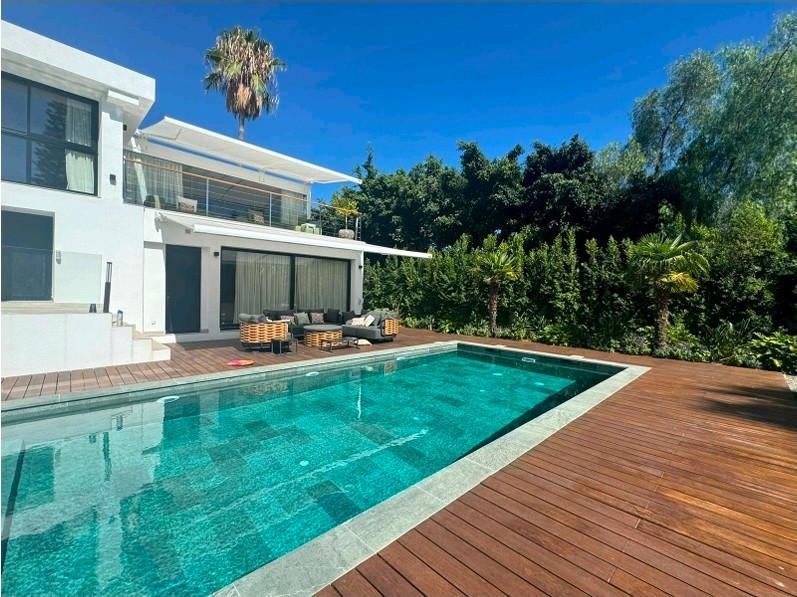 5 Bedroom Villa in Marbella - Photo 3