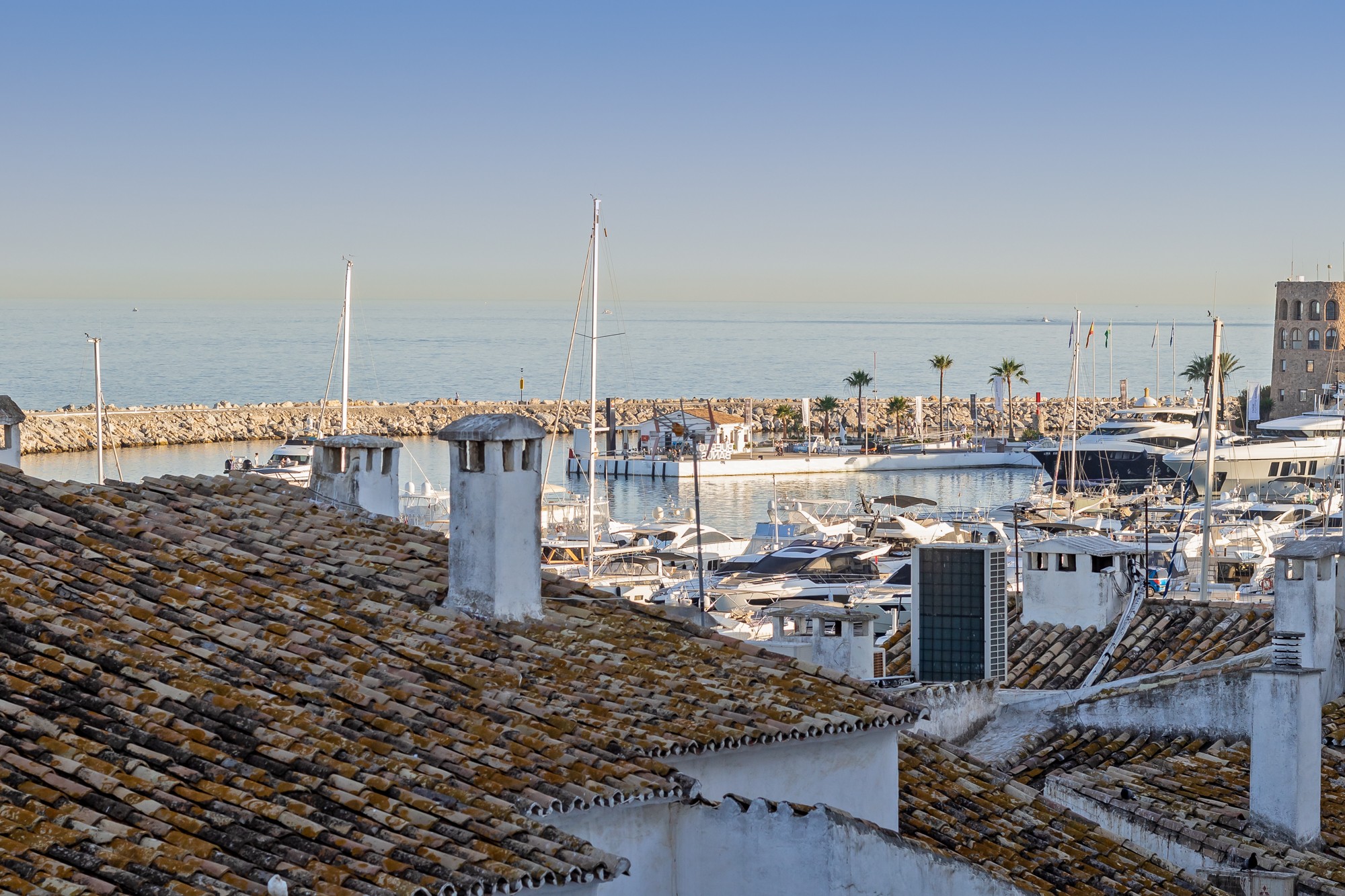 5 Bedroom Apartment in Marbella - Photo 28